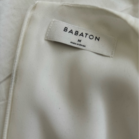 Aritzia Babaton White sleeveless blouse with tie detail - sz M - EUC - Picture 3 of 4